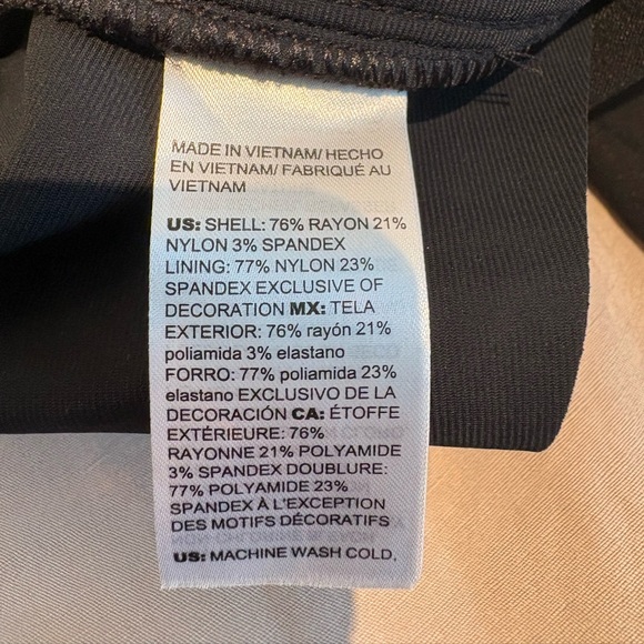 Chico's So Slimming 360 Brigitte Geo Crochet Slim Ankle Pull-On Pants NWT! - Picture 7 of 7